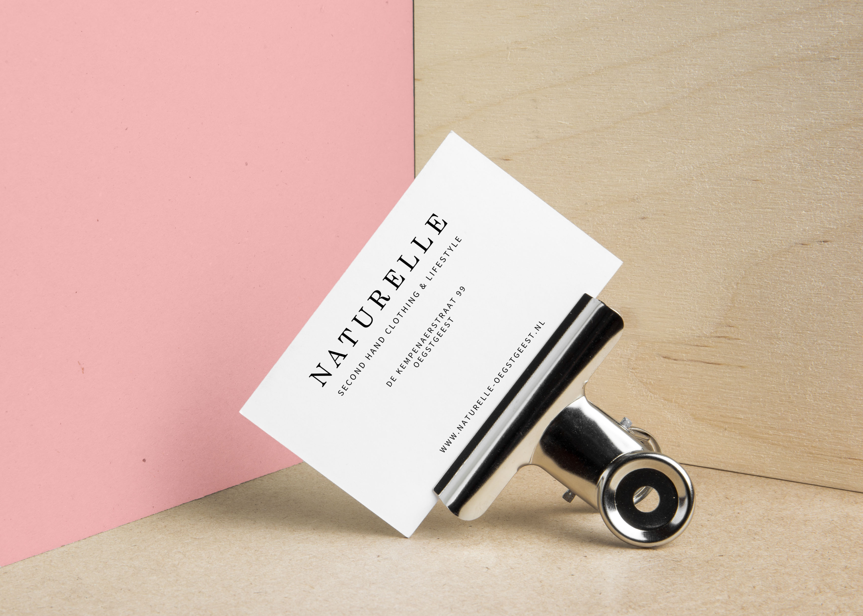 naturelle mockup-businesscard-2